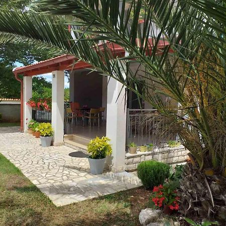 Apartment Nevia Фажана Экстерьер фото